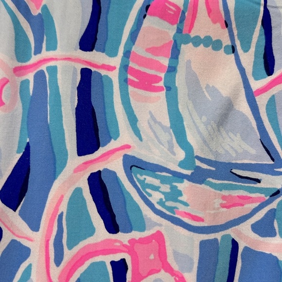 Lilly Pulitzer Neilah Shorts - Picture 2 of 7